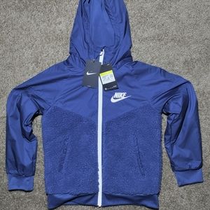 Boys Nike Sportswear Windrunner jacket